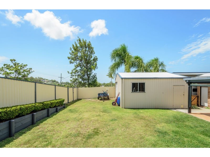 6 Kenneth Court, New Auckland QLD 4680