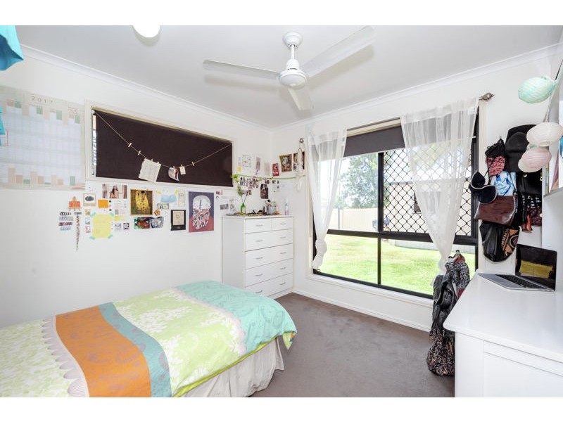 6 Kenneth Court, New Auckland QLD 4680