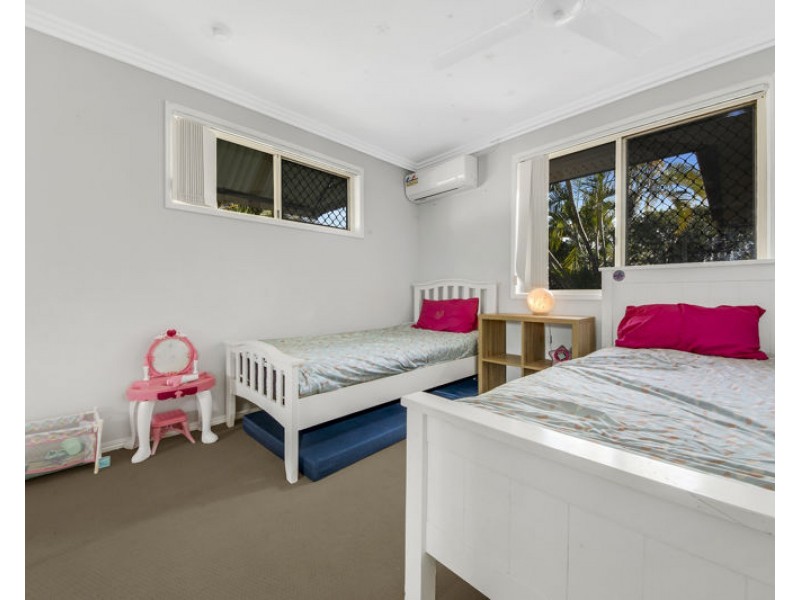 71 Penda Avenue, New Auckland QLD 4680