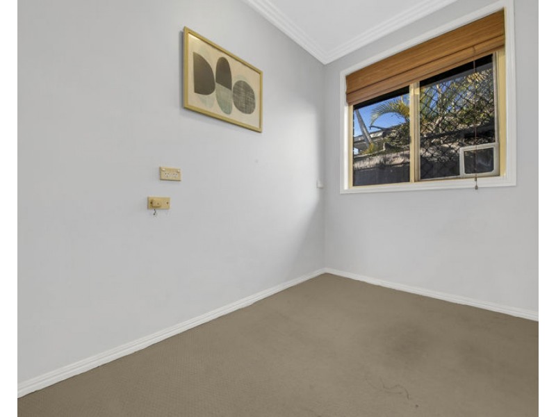71 Penda Avenue, New Auckland QLD 4680