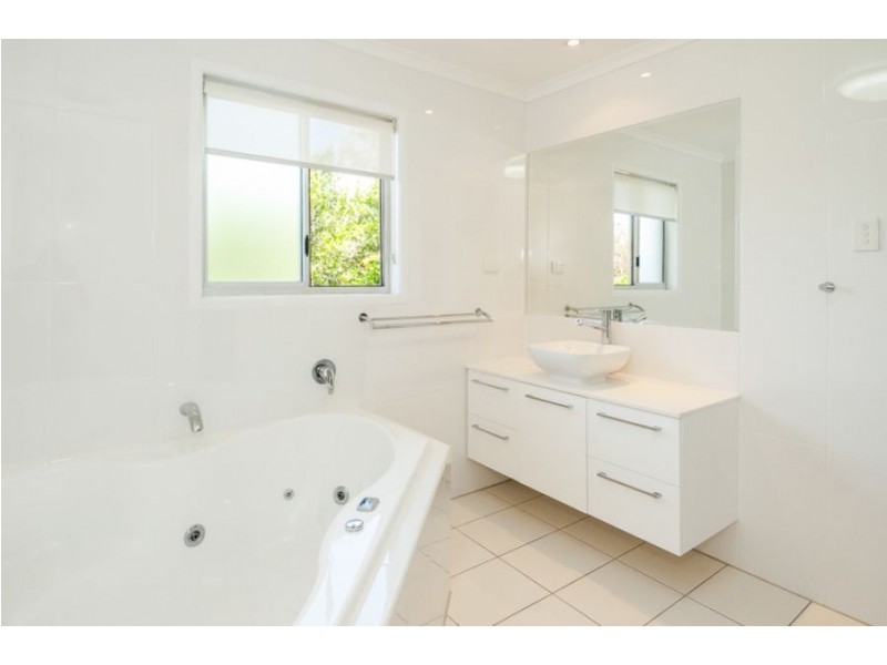 40 Langdon Street, Tannum Sands QLD 4680