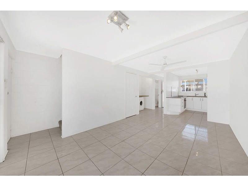 3/71 Off Lane, South Gladstone QLD 4680