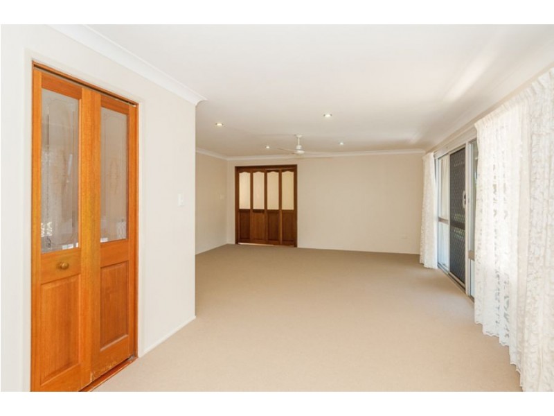 11 Wistari Street, Clinton QLD 4680