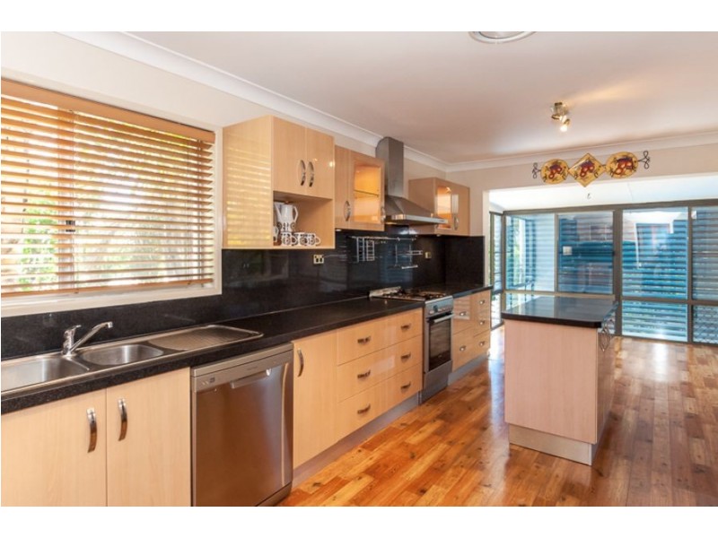 11 Wistari Street, Clinton QLD 4680