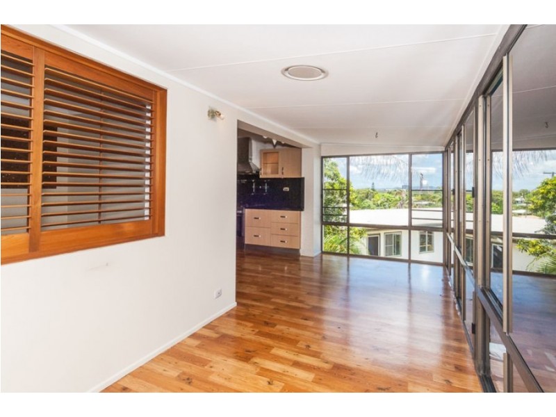 11 Wistari Street, Clinton QLD 4680