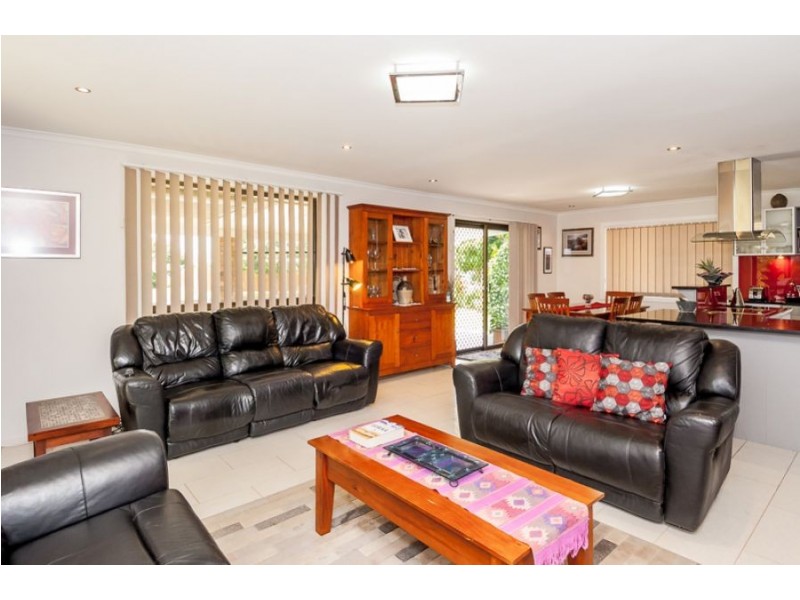 91 Wyndham Ave, Boyne Island QLD 4680