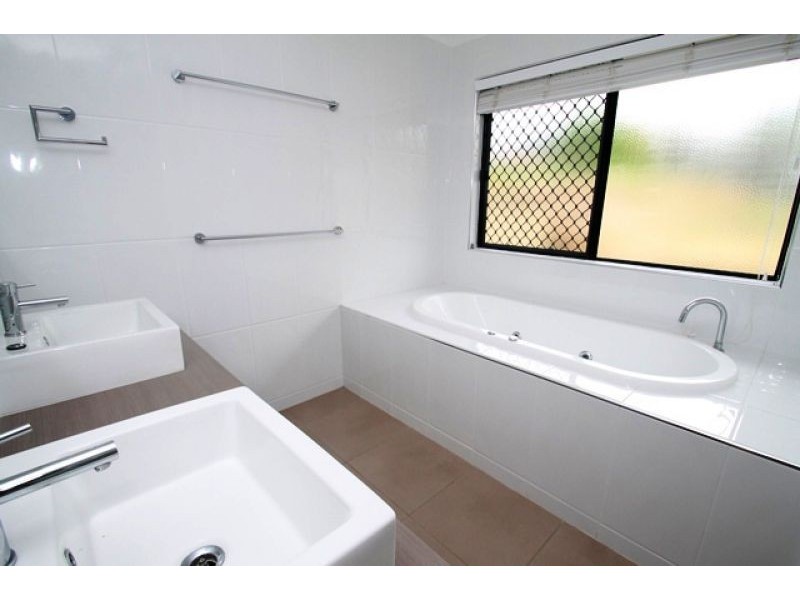 13 BILLABONG DRIVE, Glen Eden QLD 4680