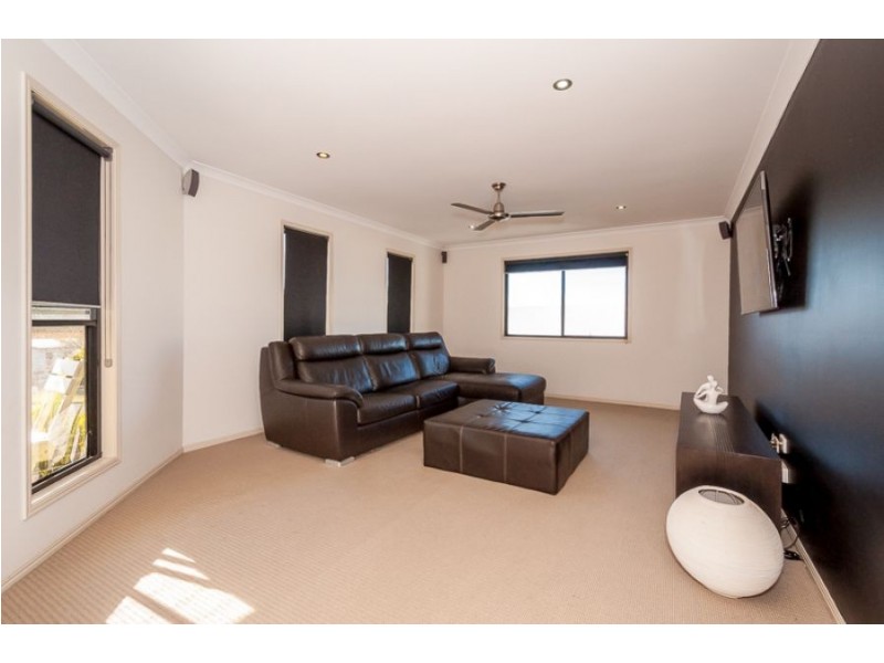 35 Lighthouse Drive, Boyne Island QLD 4680
