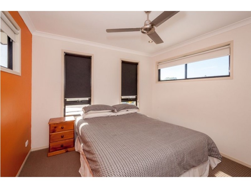 35 Lighthouse Drive, Boyne Island QLD 4680