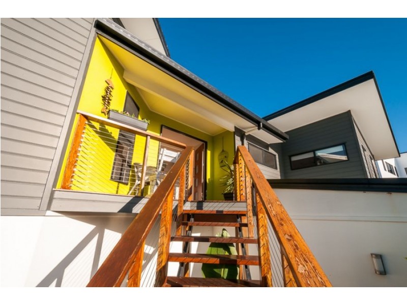 35 Lighthouse Drive, Boyne Island QLD 4680