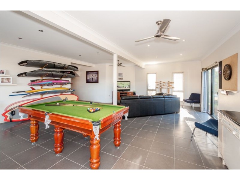 35 Lighthouse Drive, Boyne Island QLD 4680