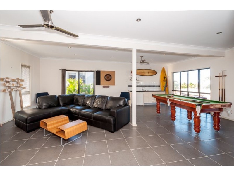 35 Lighthouse Drive, Boyne Island QLD 4680