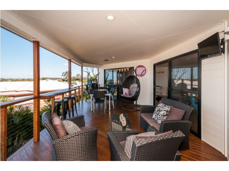 35 Lighthouse Drive, Boyne Island QLD 4680