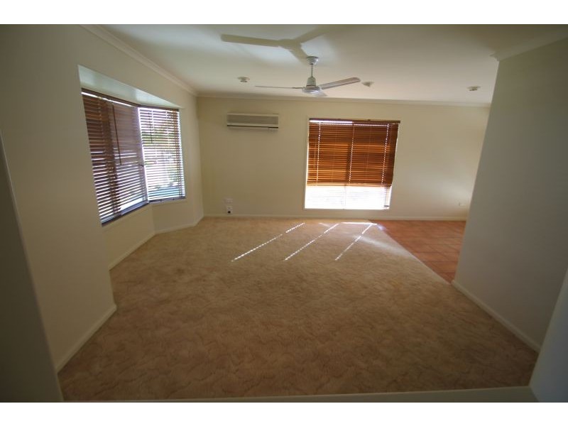 296 J Hickey Avenue, Clinton QLD 4680