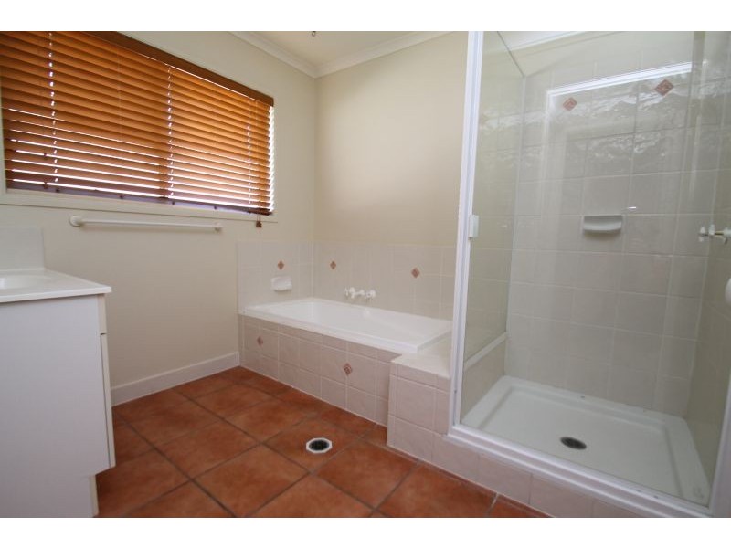 296 J Hickey Avenue, Clinton QLD 4680