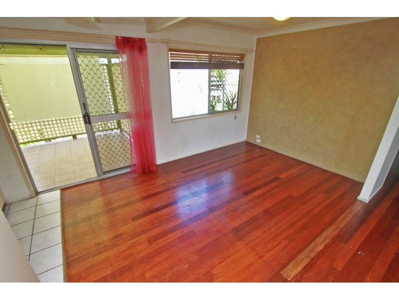 1 Steed Street, West Gladstone QLD 4680