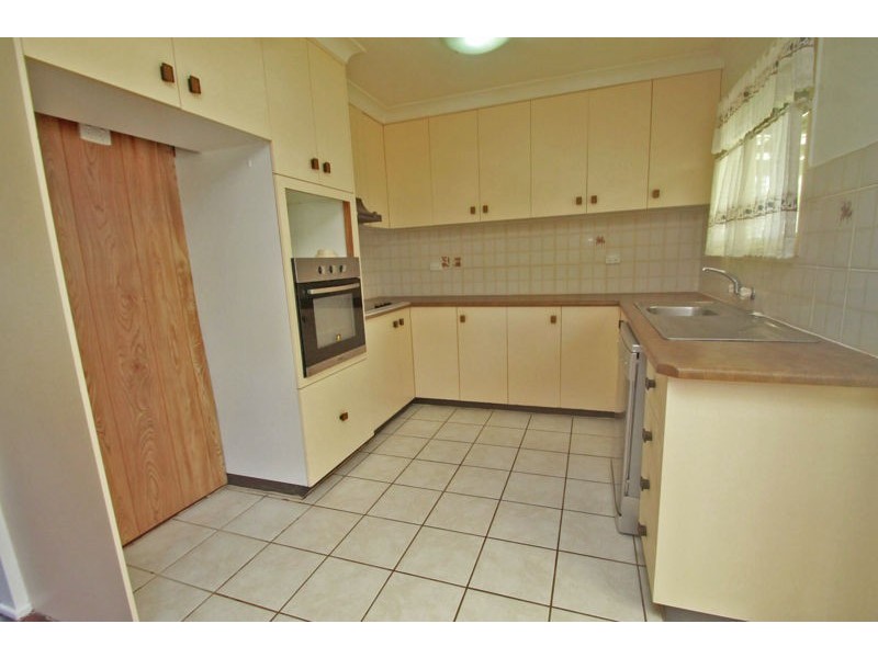 1 Steed Street, West Gladstone QLD 4680