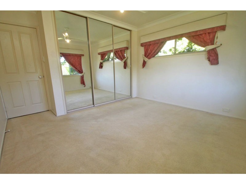 1 Steed Street, West Gladstone QLD 4680