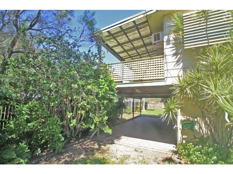 1 Steed Street, West Gladstone QLD 4680