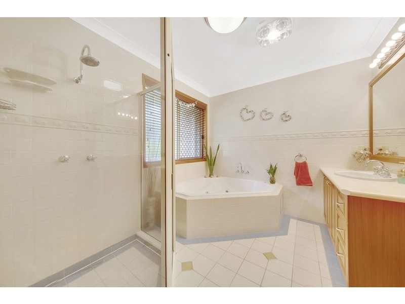 2 Tryon Court, Clinton QLD 4680