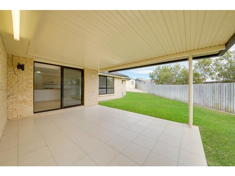 8 Jordana Court, New Auckland QLD 4680