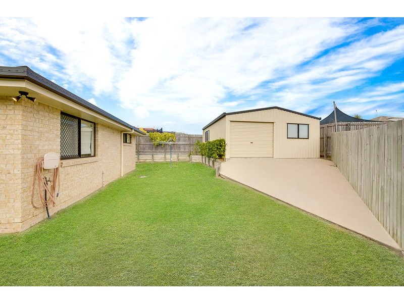 8 Jordana Court, New Auckland QLD 4680