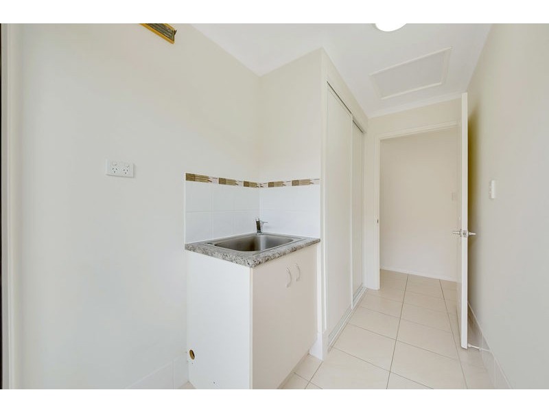 8 Jordana Court, New Auckland QLD 4680