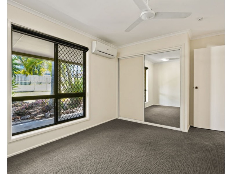10 Daniel Drive, New Auckland QLD 4680