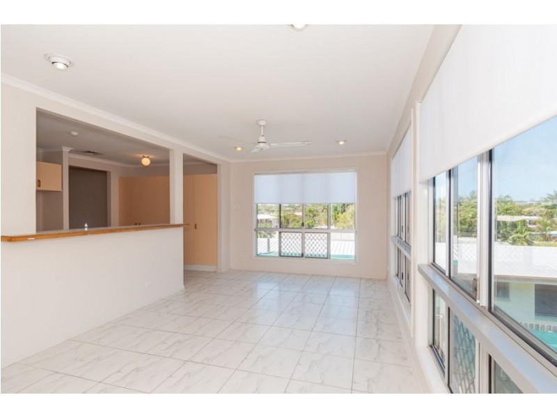 10 Polmaise Street, Boyne Island QLD 4680