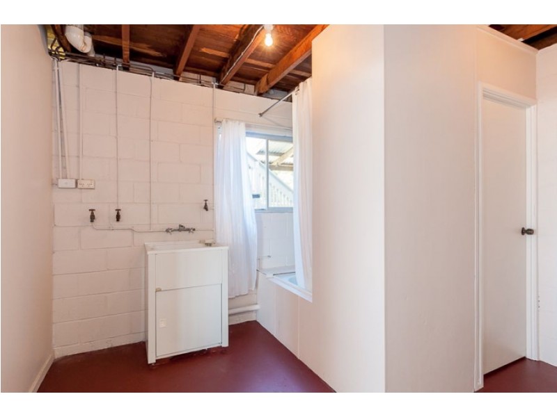 10 Polmaise Street, Boyne Island QLD 4680