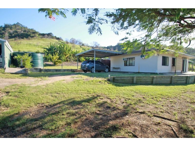 227 Spring Valley Road, West Stowe QLD 4680