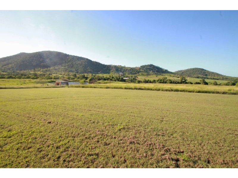 227 Spring Valley Road, West Stowe QLD 4680