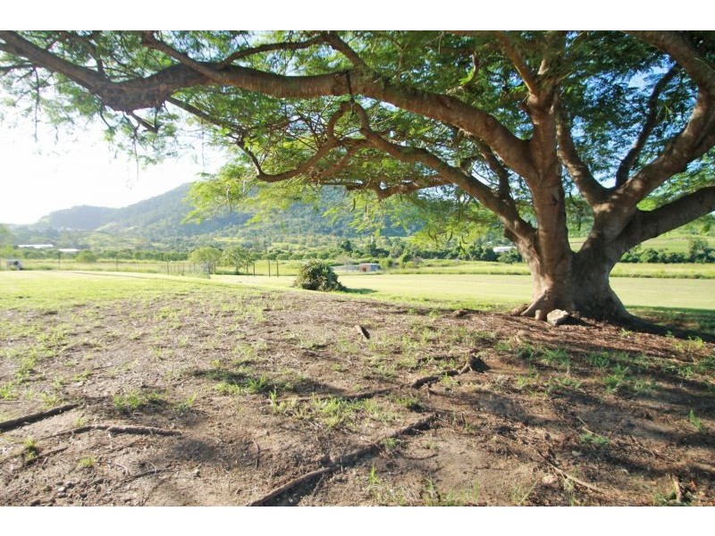 227 Spring Valley Road, West Stowe QLD 4680