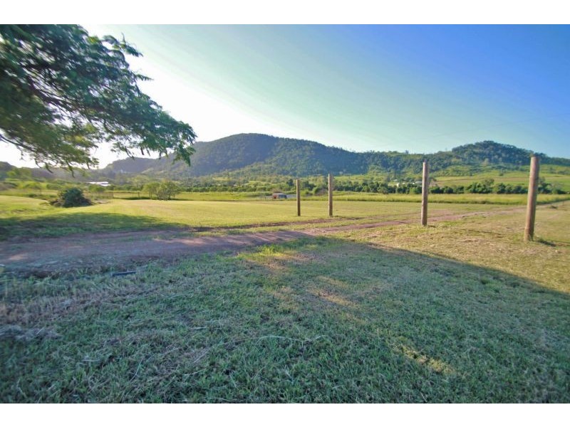 227 Spring Valley Road, West Stowe QLD 4680