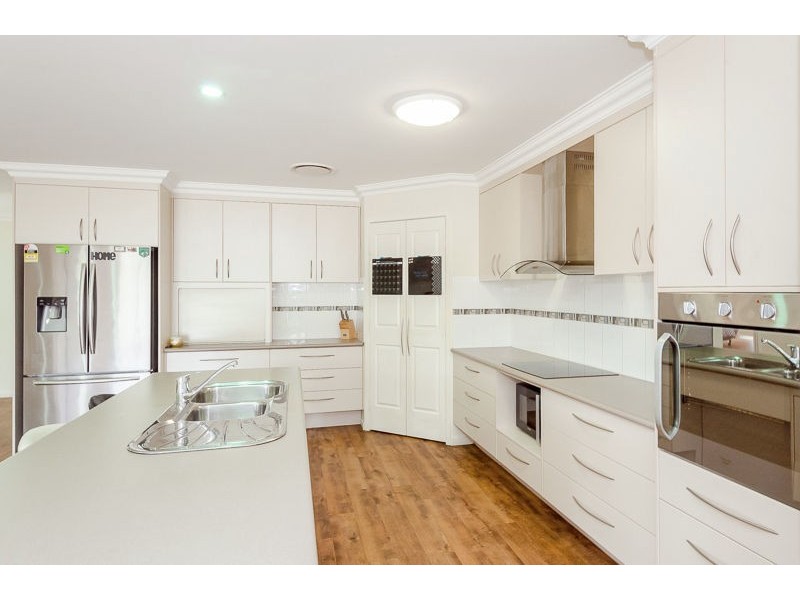 110 Col Brown Avenue, Clinton QLD 4680