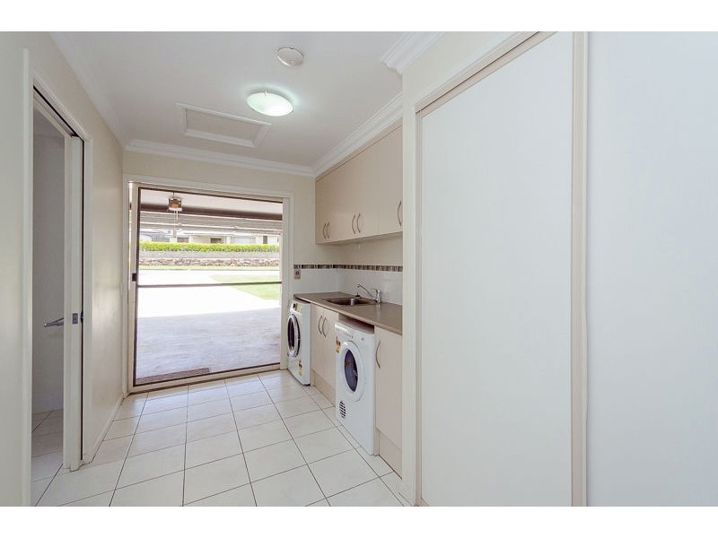 110 Col Brown Avenue, Clinton QLD 4680