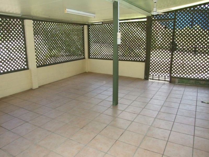 13 Richmond Court, Boyne Island QLD 4680