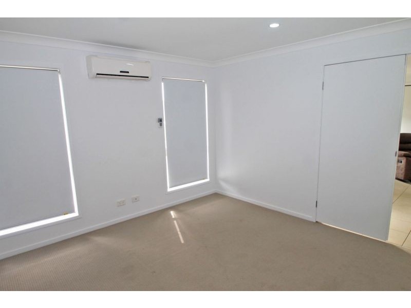 32 Bottlebrush Drive, Kirkwood QLD 4680