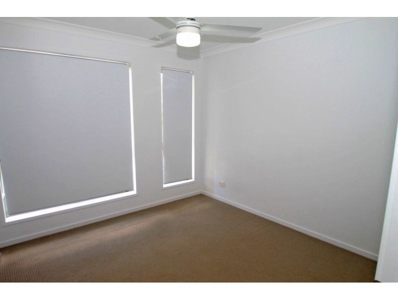 32 Bottlebrush Drive, Kirkwood QLD 4680