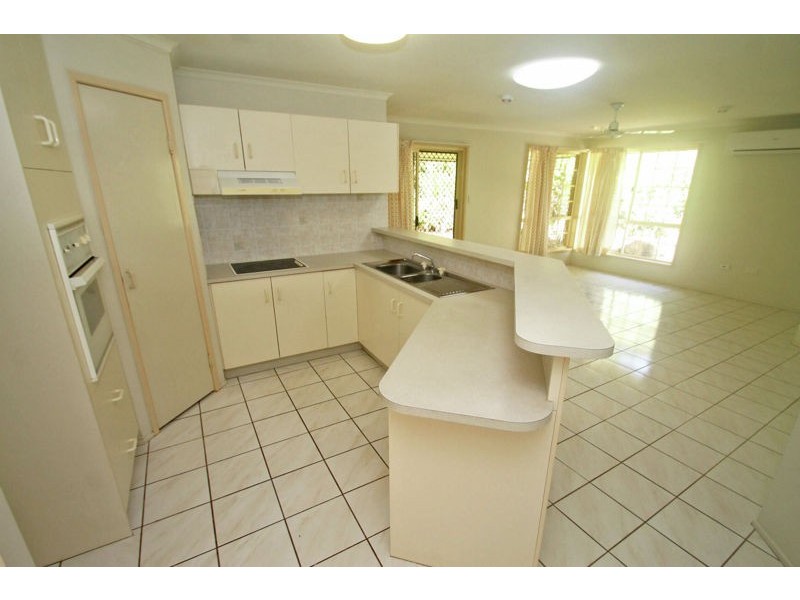 3 Lagoon Court, Clinton QLD 4680