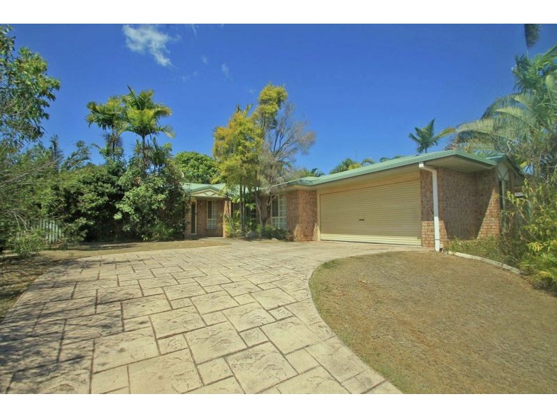 3 Lagoon Court, Clinton QLD 4680