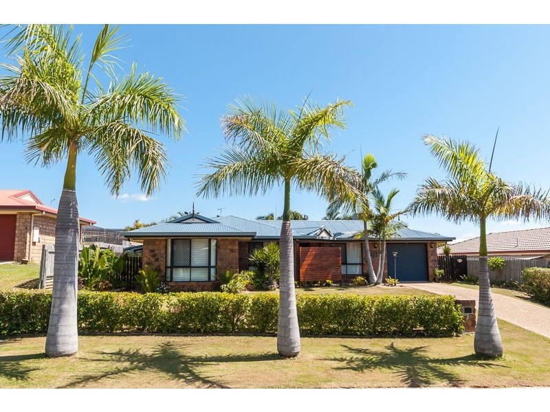 10 WALKER STREET, Clinton QLD 4680