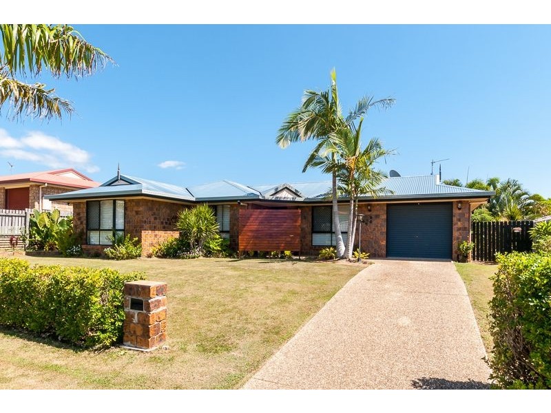 10 WALKER STREET, Clinton QLD 4680