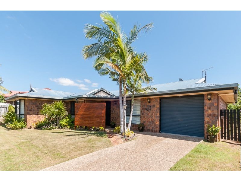10 WALKER STREET, Clinton QLD 4680