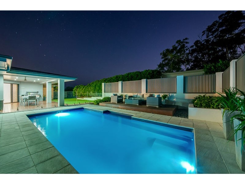 35 Grasstree Crescent, Kirkwood QLD 4680