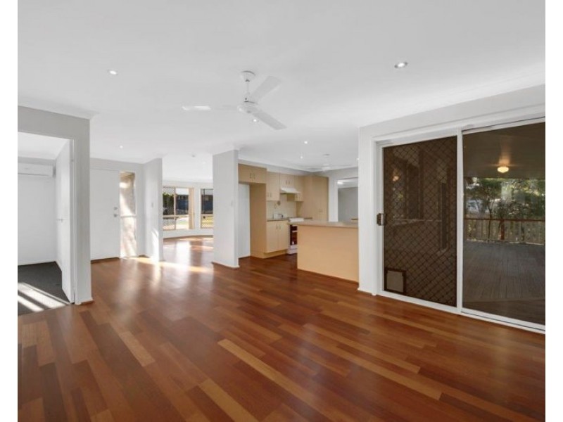 3 Hamilton Drive, Clinton QLD 4680