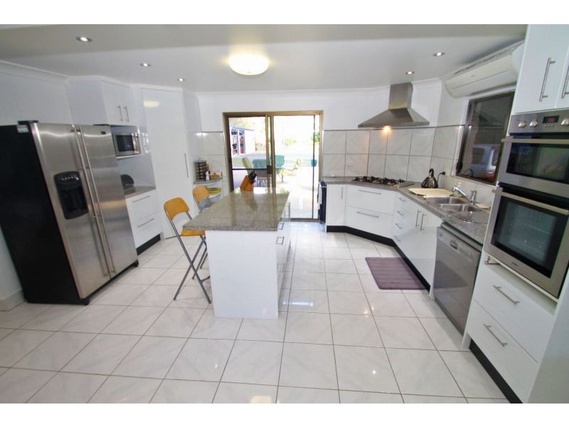 14 Saggitarius Street, River Ranch QLD 4680