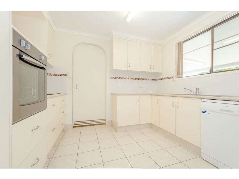 37 Dixon Drive, Telina QLD 4680