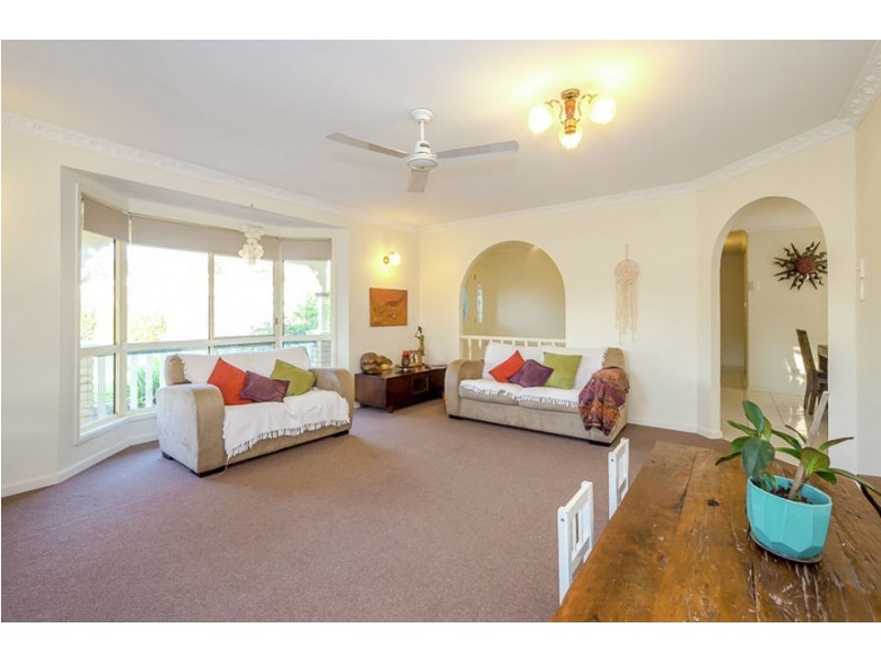 43 Geoffrey Thomas Drive, Tannum Sands QLD 4680