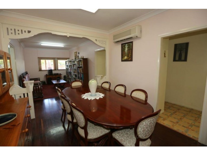 5 Ailsa Street, West Gladstone QLD 4680